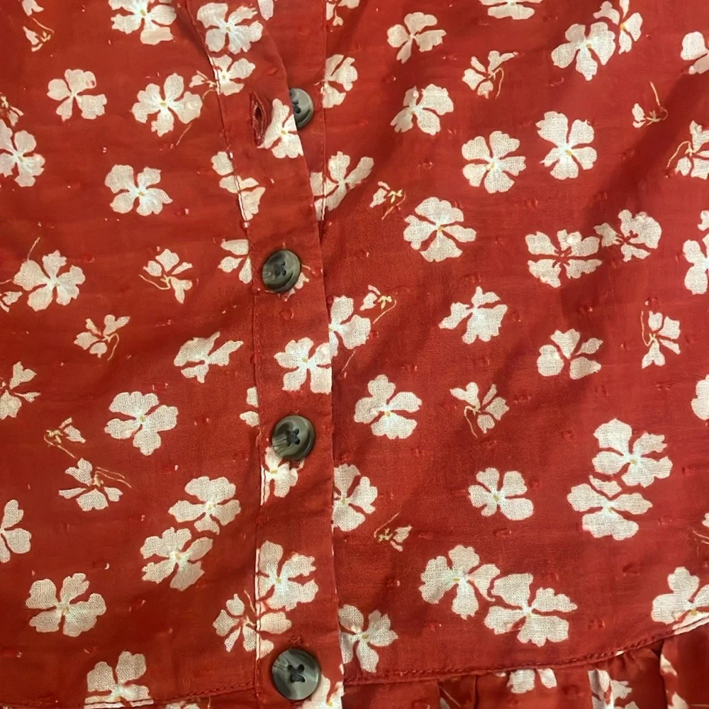 Madewell Red Cotton Floral Short Sleeve Button Down Blouse - Picture 3 of 5
